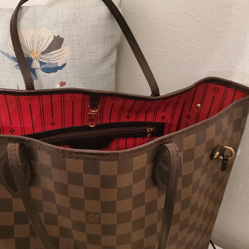 SOLD!! Louis Vuitton MM Neverfull